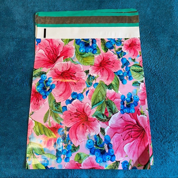 50 10X13 Berry Hibiscus Poly Mailers PRICE IS FIRM - Picture 6 of 6